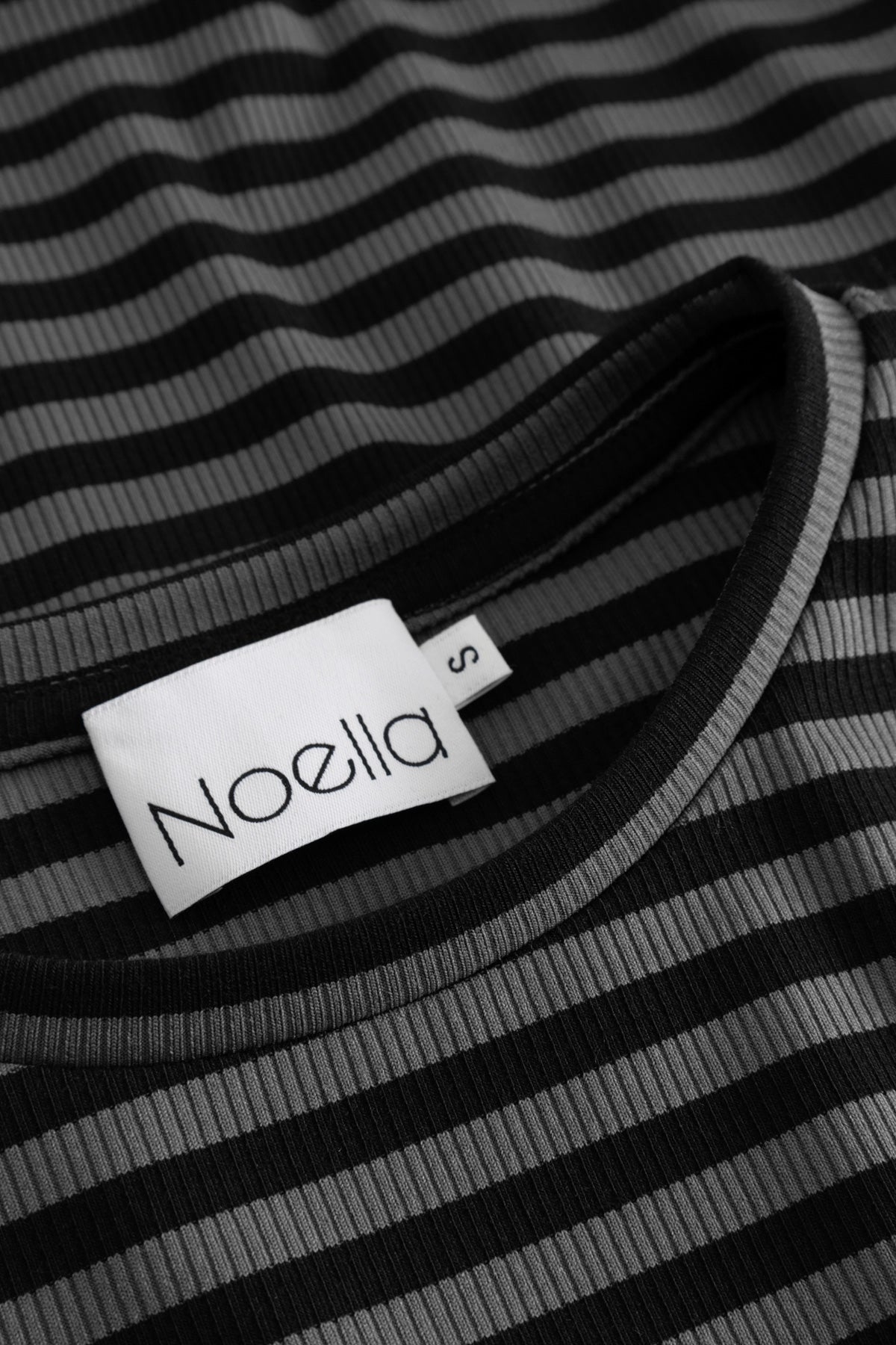 Luana Top Charcoal Mel. Black Stripe