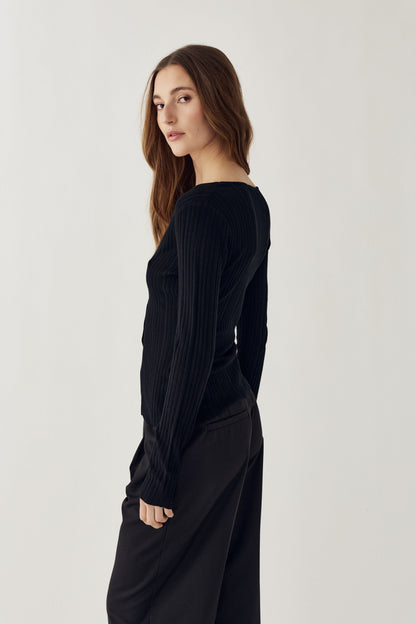 N-Melvie Top Black
